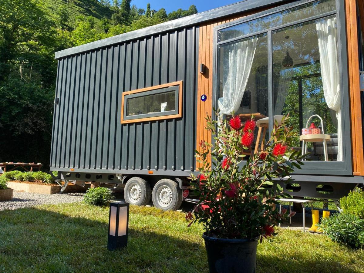 Отель Vagona Tiny House Ризе Экстерьер фото