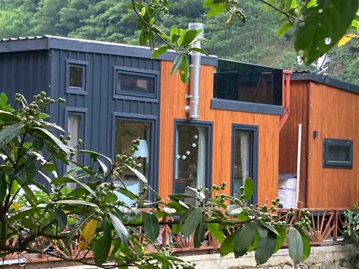 Отель Vagona Tiny House Ризе Экстерьер фото